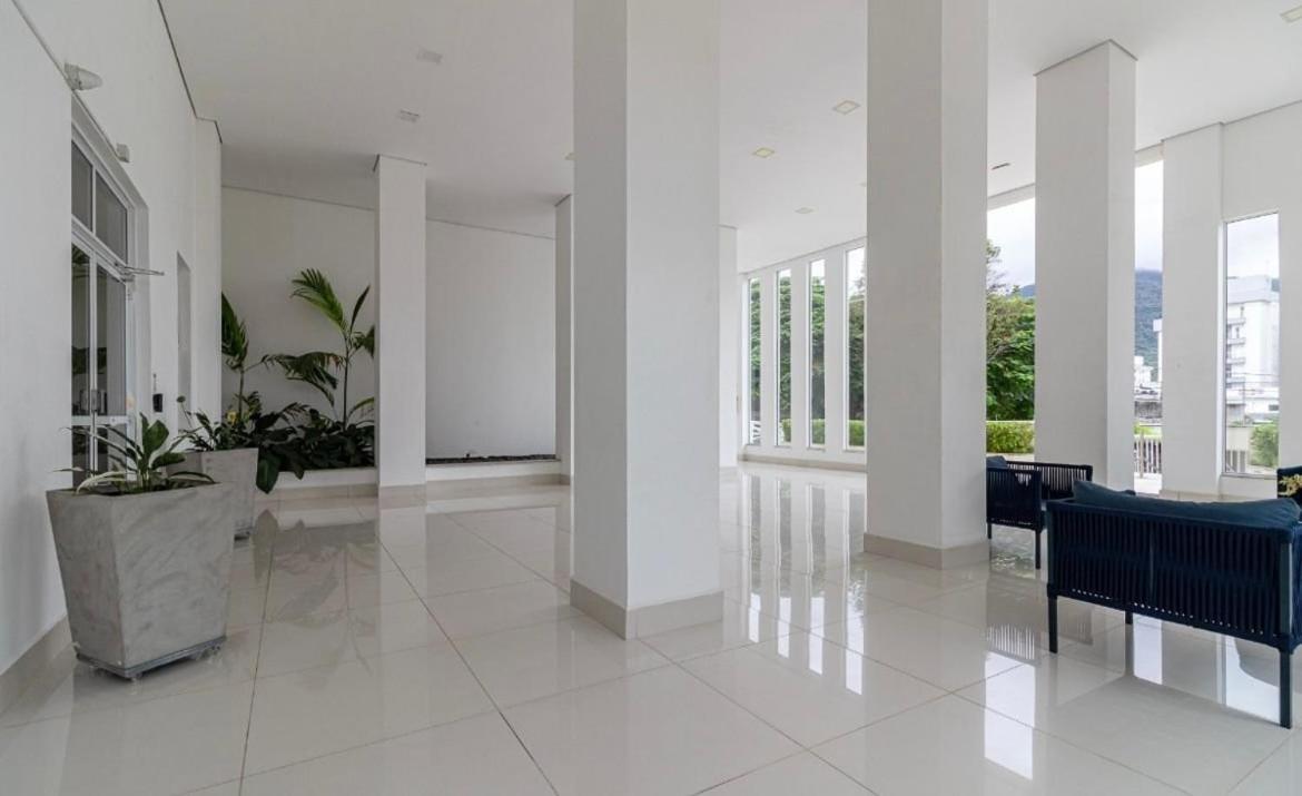 Apartamento Alto Padrao Com 3 Suites, Sala 3 Ambientes Todos Com Ar, Ambientes Novos E Moderno. Ubatuba Ngoại thất bức ảnh